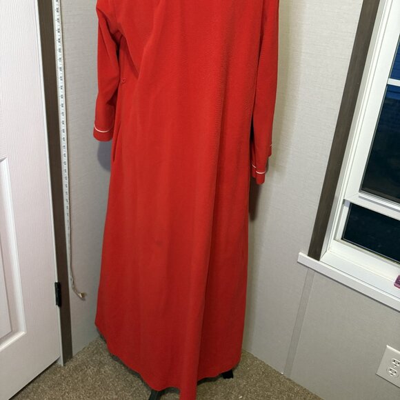 Vintage Vanity Fair Robe - Picture 3 of 4